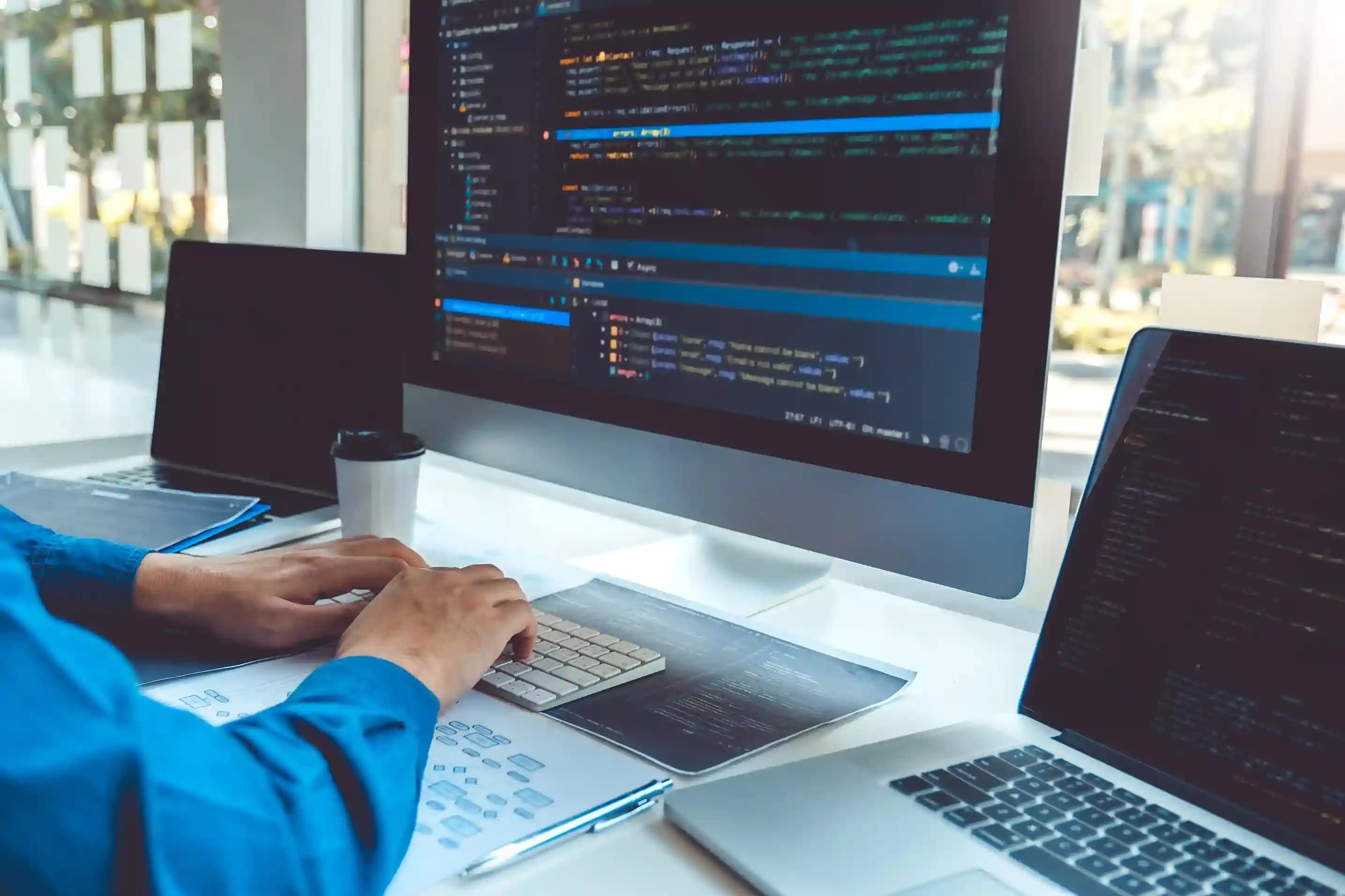 Custom X++ and D365 F&O software development visual